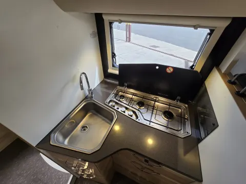 Autocaravana ADRIA MATRIX AXESS M 670SP 130CV
