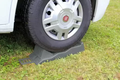 Fiamma Chock Level, tope para calzos, caravanas, autocaravanas y camper.